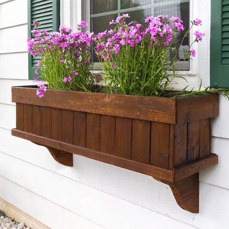 فلاور باکس: طراحی و استفاده از جعبه‌های گل در دکوراسیون