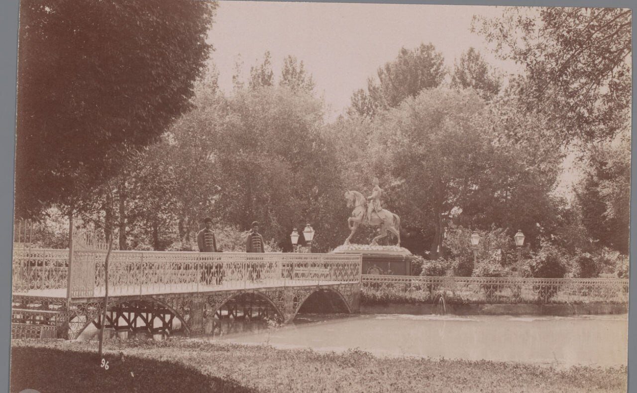 زمین در خیابان کارگر جنوبی: متری ۳۰ ریال در ۹۰ سال پیش!