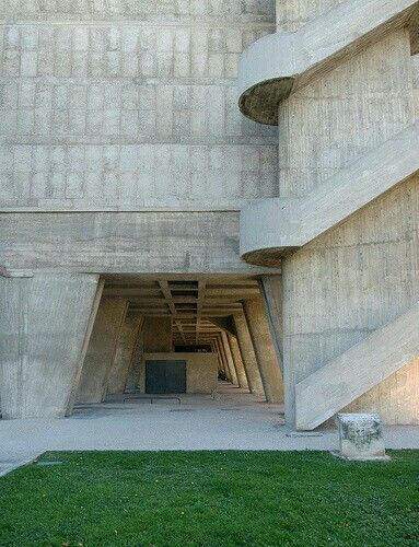 سکلت بتنی: انواع، مزایا، معایب و فرآیند ساخت